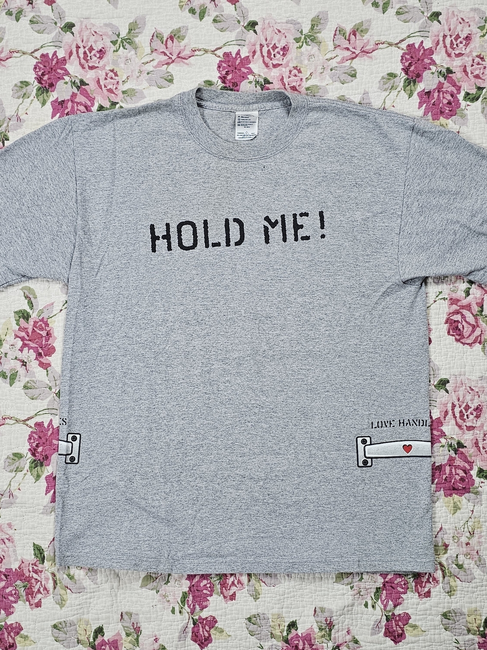 VTG Funny Graphic Print "Hold Me" Crew Neck T-Shirt L